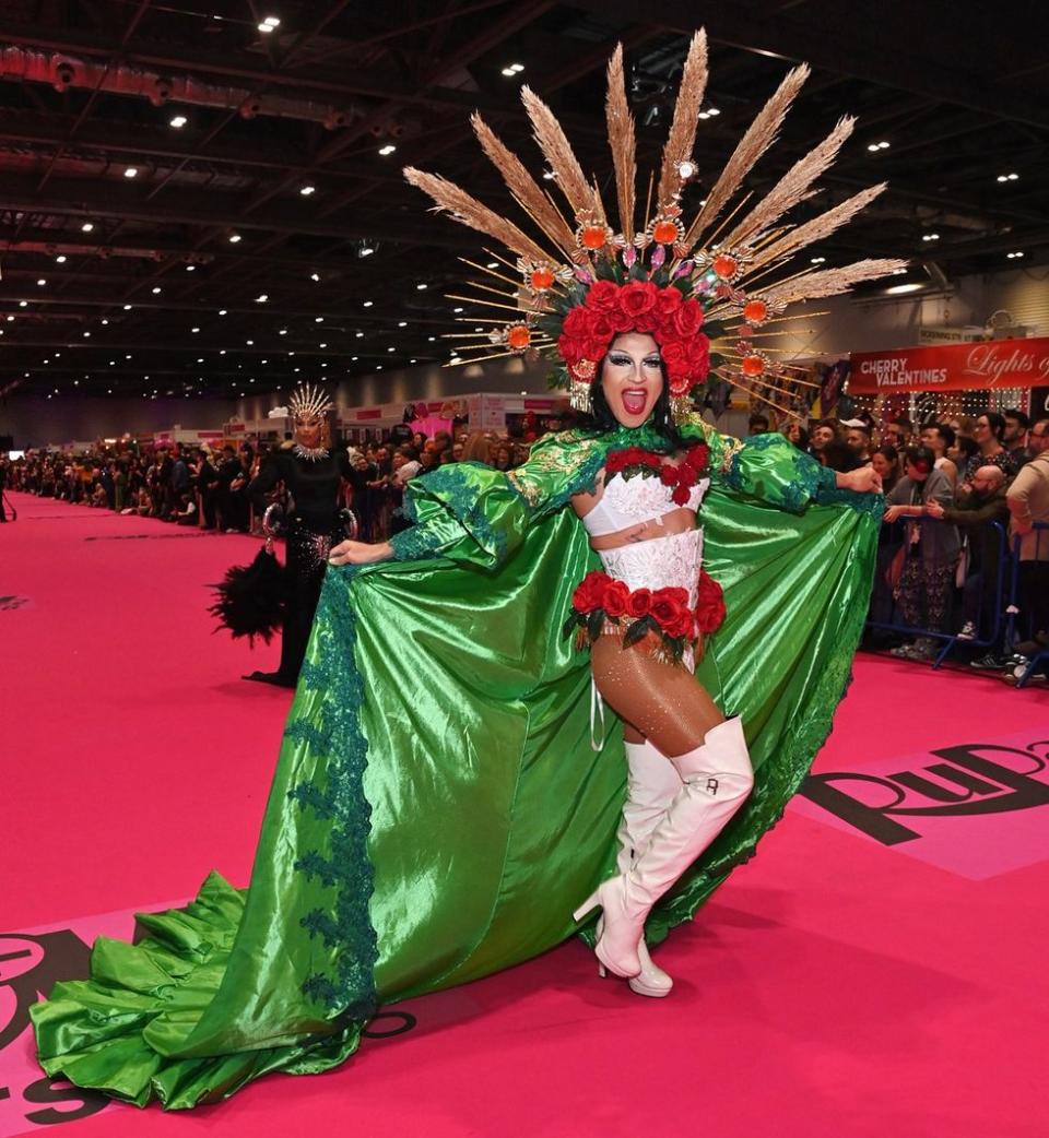 Photo Gallery Dragcon UK 2024 Queens Walk