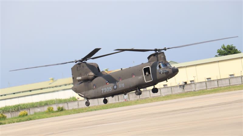 CH-47SD契努克運輸直升機。（圖／內政部提供)