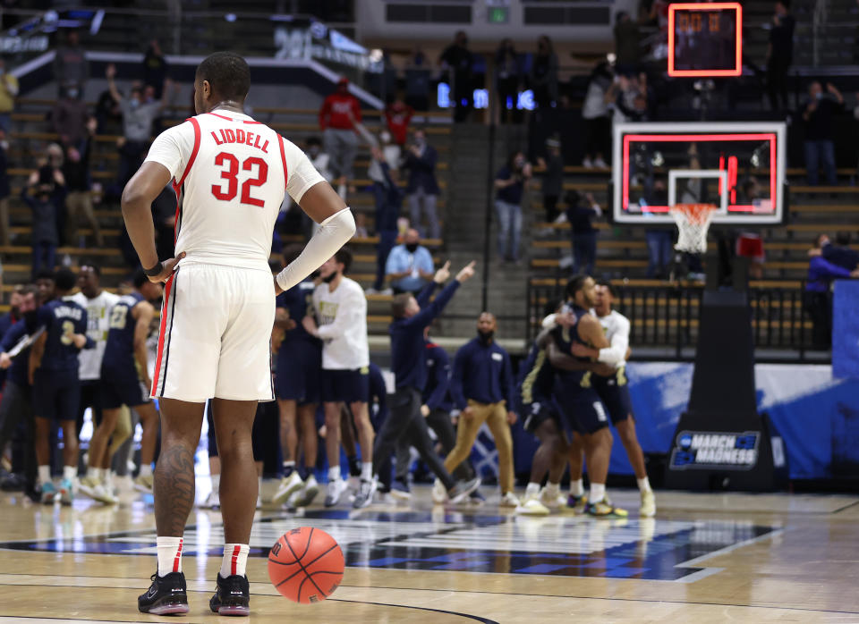 E.J. Liddell #32 of the Ohio State Buckeyes