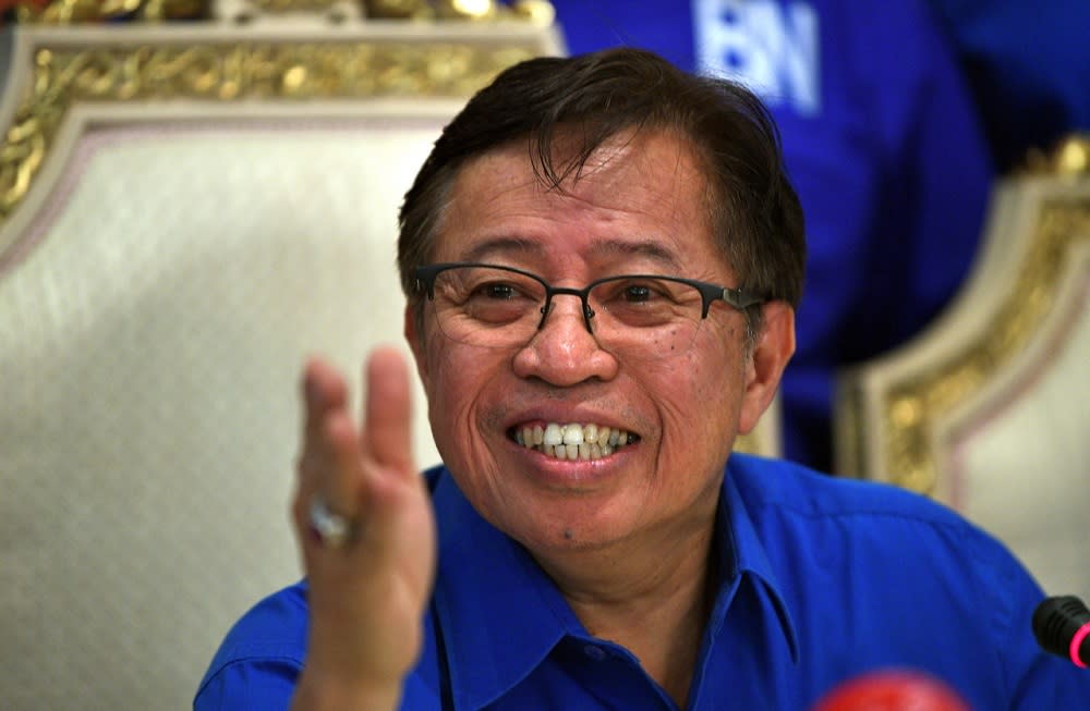 Sarawak Chief Minister and Sarawak BN president Datuk Patinggi Abang Johari Openg speaks during a press conference in Kuching April 24, 2018. — Bernama pic