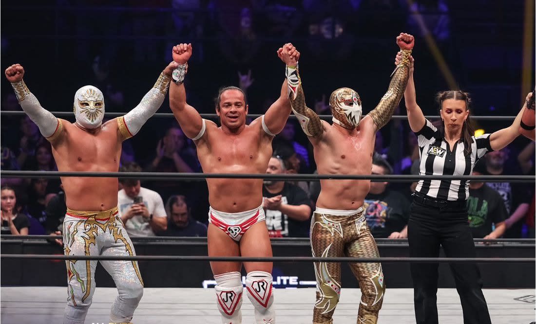 Místico, Volador Jr, Hechicero y Máscara Dorada enfrentaron en lucha de relevos atómicos a Christopher Daniels, Matt Sydal, Daddy Magic y Cool Hand Ang.