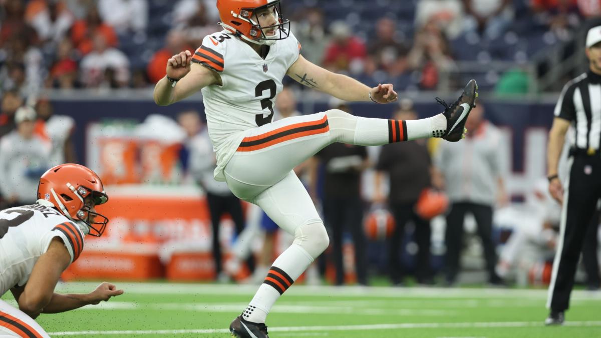 Browns trade kicker Cade York to Commanders for conditional seventh-round pick