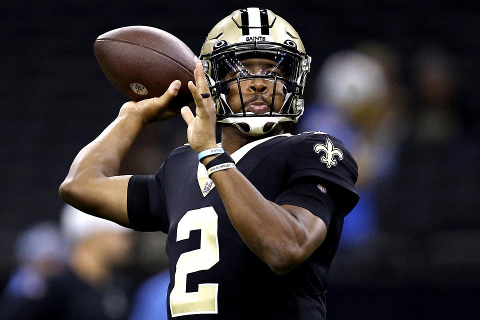 Jameis Winston of the New Orleans Saints took his first game snaps since tearing his ACL last season. (Photo by Sean Gardner/Getty Images)