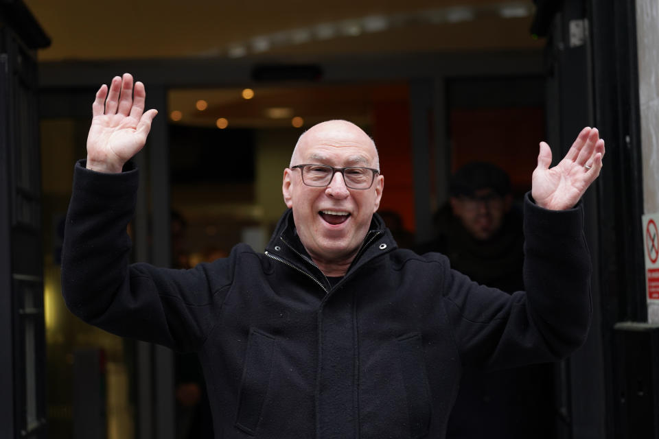 SKen Bruce leaving BBC Wogan House in London, pictured on 3 March, 2023, after his last day presenting his BBC Radio 2 show, which he has hosted for 31 years. (Getty Images)