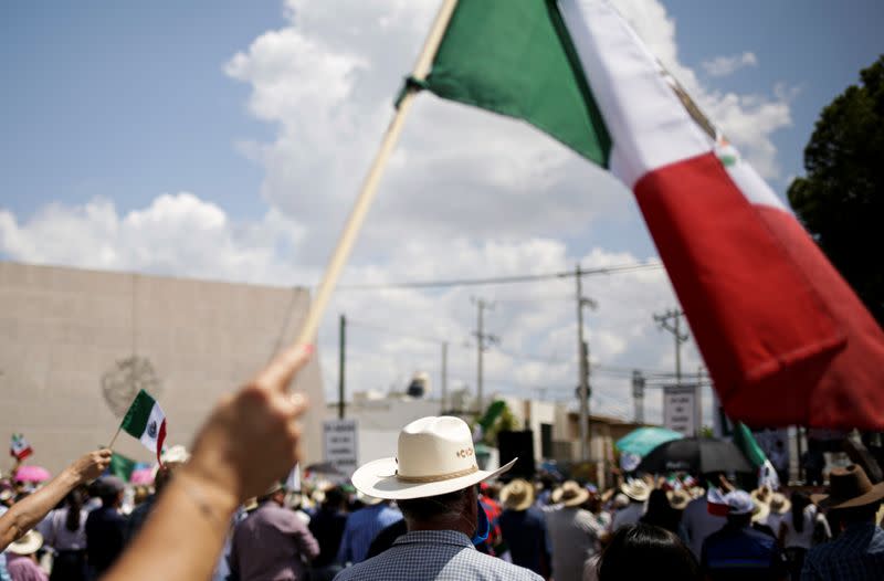 Protest against the decision of the Mexican government to divert water from La Boquilla dam to the U.S., in Delicias