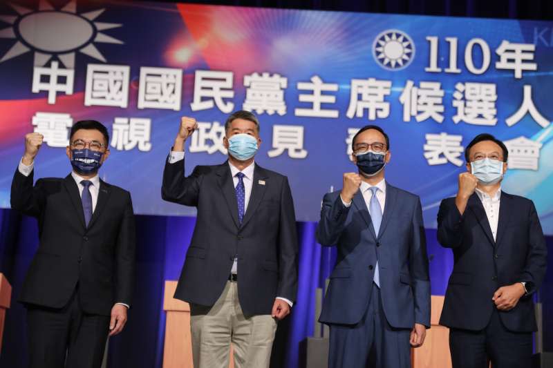 20210904-國民黨主席選舉候選人江啟臣（左起）、張亞中、朱立倫、卓伯源4日出席電視政見發表會。（顏麟宇攝）