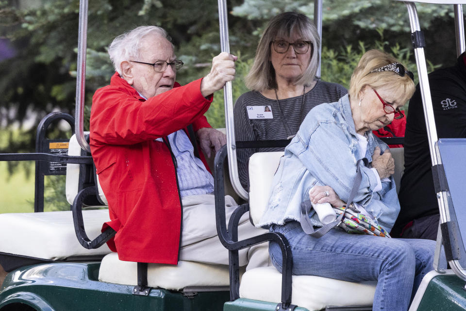 SUN VALLEY, IDAHO - JULY 07: Warren Buffett, CEO of Berkshire Hathaway, rides to a morning session during the Allen & Company Sun Valley Conference on July 07, 2022 in Sun Valley, Idaho. The world's most wealthy and powerful businesspeople from the media, finance, and technology will converge at the Sun Valley Resort this week for the exclusive conference. (Photo by Kevin Dietsch/Getty Images)