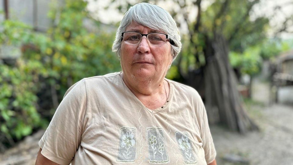 Irina Otarashvili dio a luz a gemelos en 1978, le dijeron que habían muerto, pero ahora cree que le mintieron. (BBC)