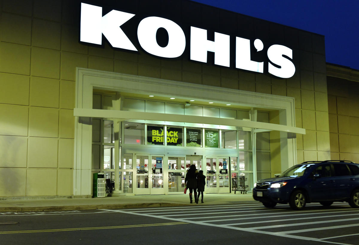 Kohl's spikes on surprise profit, turnaround kicks in
