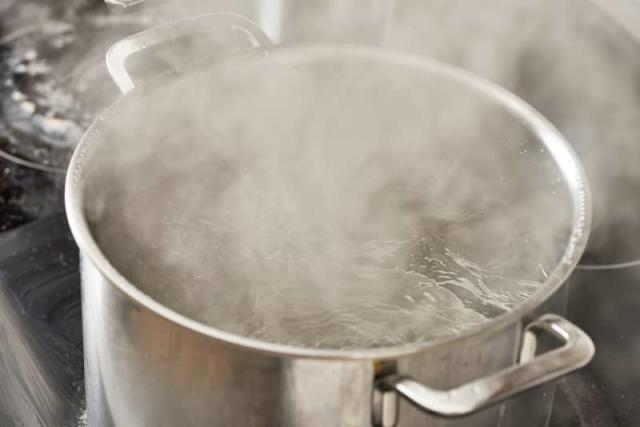 What Temperature Does Water Boil? 