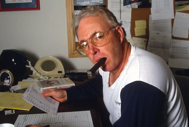 Minnesota Twins manager Tom Kelly did the Timberwolves’ laundry at the Metrodome