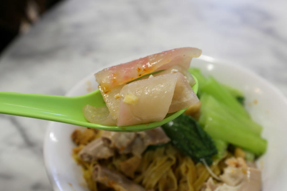 Xiang Xiang Traditional Minced Pork Noodles 16 - pig skin