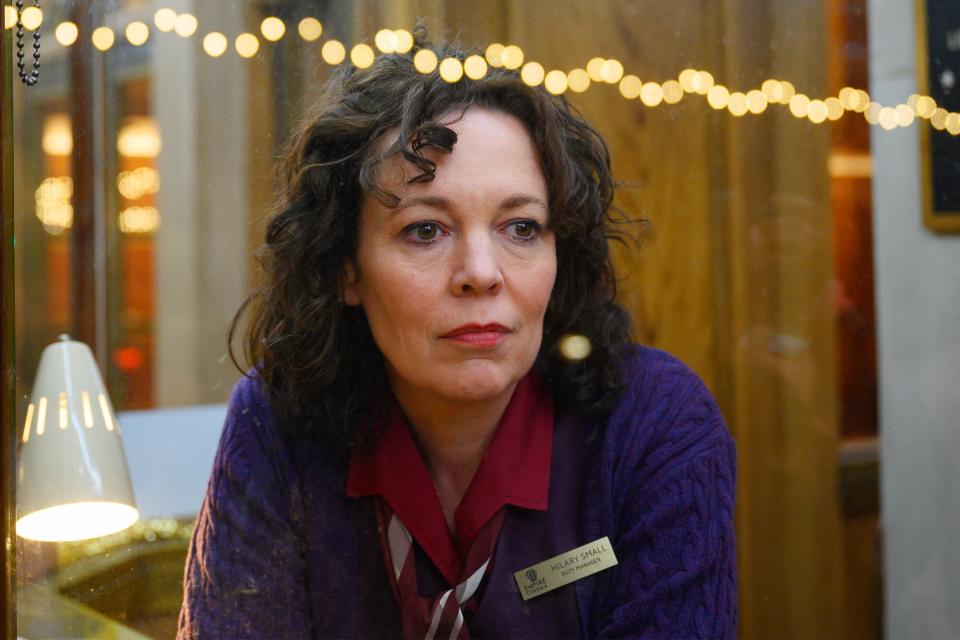 Olivia Colman in Empire of Light. Photo by Parisa Taghizadeh, courtesy of Searchlight Pictures.  Copyright © 2022 20th Century Studios.