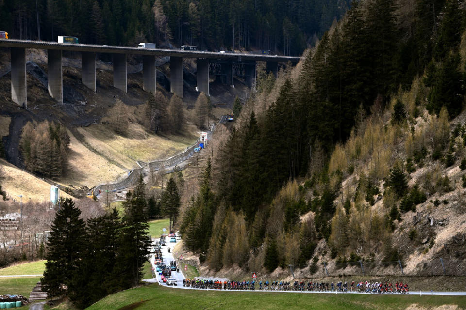 RITTEN ITALY  APRIL 18 A general view of the peloton passing through a landscape during the 46th Tour of the Alps 2023  Stage 2 a 1652km stage from Reith im Alpbachtal to Ritten 1174m on April 18 2023 in Reith im Alpbachtal Italy Photo by Tim de WaeleGetty Images