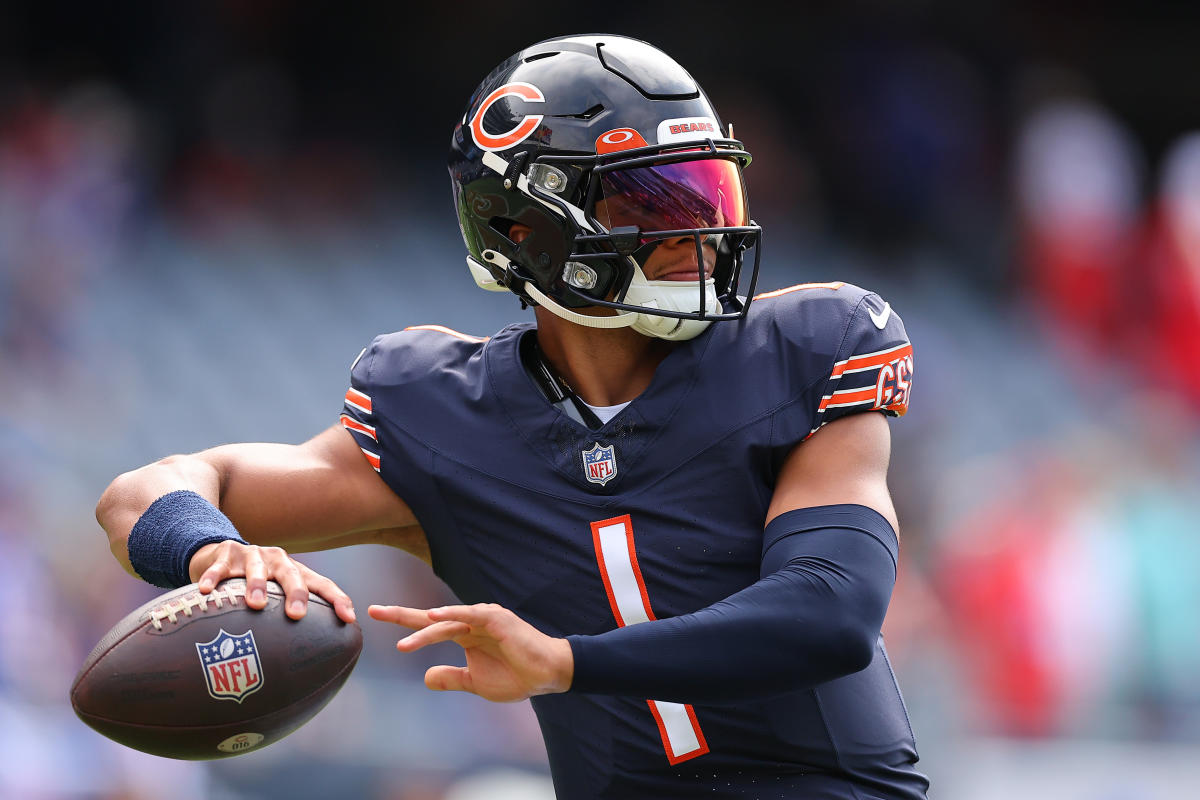 Justin Fields WILL Play Saturday in Bears' Final Preseason Game - On Tap  Sports Net