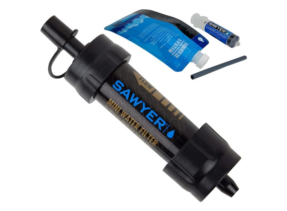 This mini filtration system is ideal for any situation where clean water can be difficult to find.  (Source: Amazon)