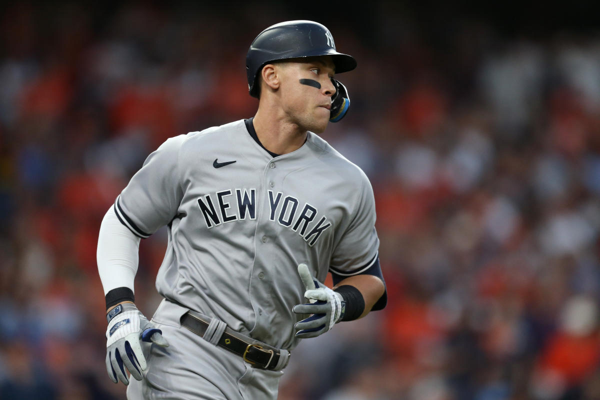 Yankees: Carlos Rodon blows kiss to fans amid difficult start vs. Angels