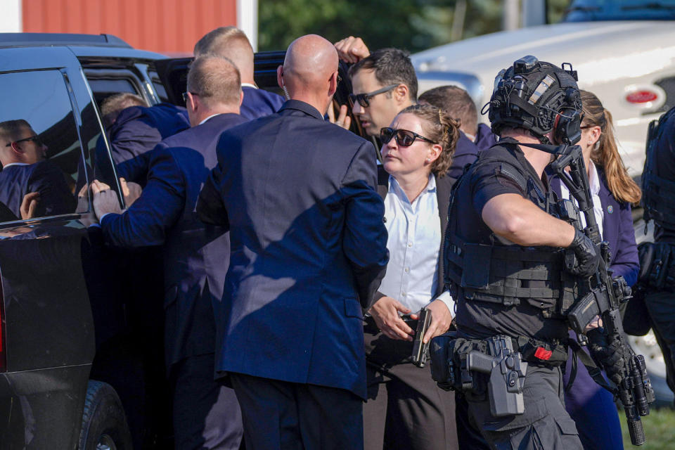 US Secret Service agents (Evan Vucci/AP)