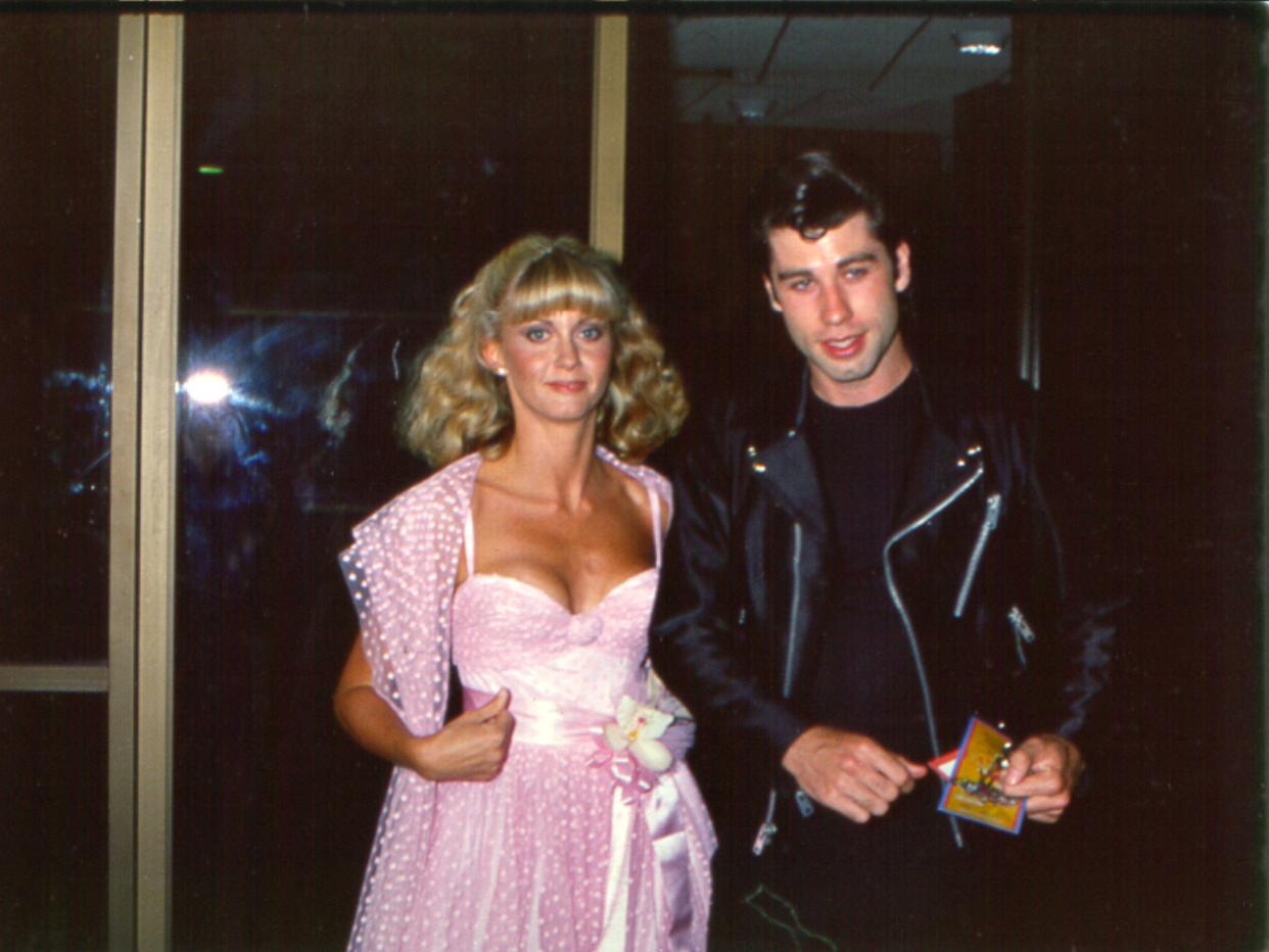 olivia newton john and john travolta grease premiere