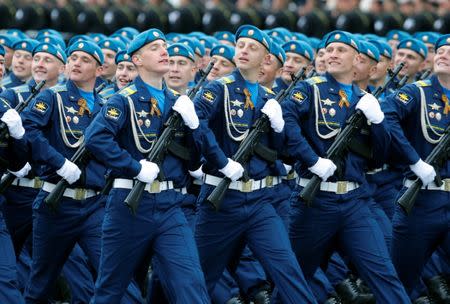 Moscow - Russia - 09/05/2017 - Russian servicemen march during the parade marking the World War II anniversary in Moscow. REUTERS/Sergei Karpukhin