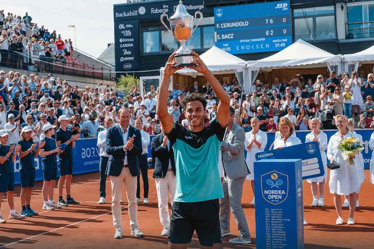 El tenista argentino Francisco Cerúndolo conquistó su primer ATP el año pasado en Bastad, Suecia; ahora intentará defender el título