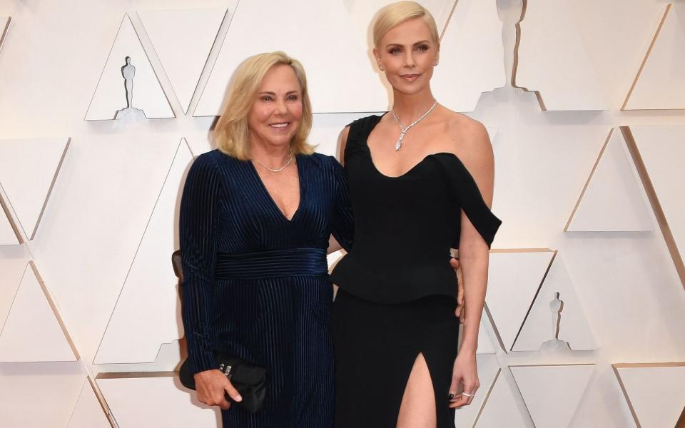 Charlize Theron und Gerda Maritz