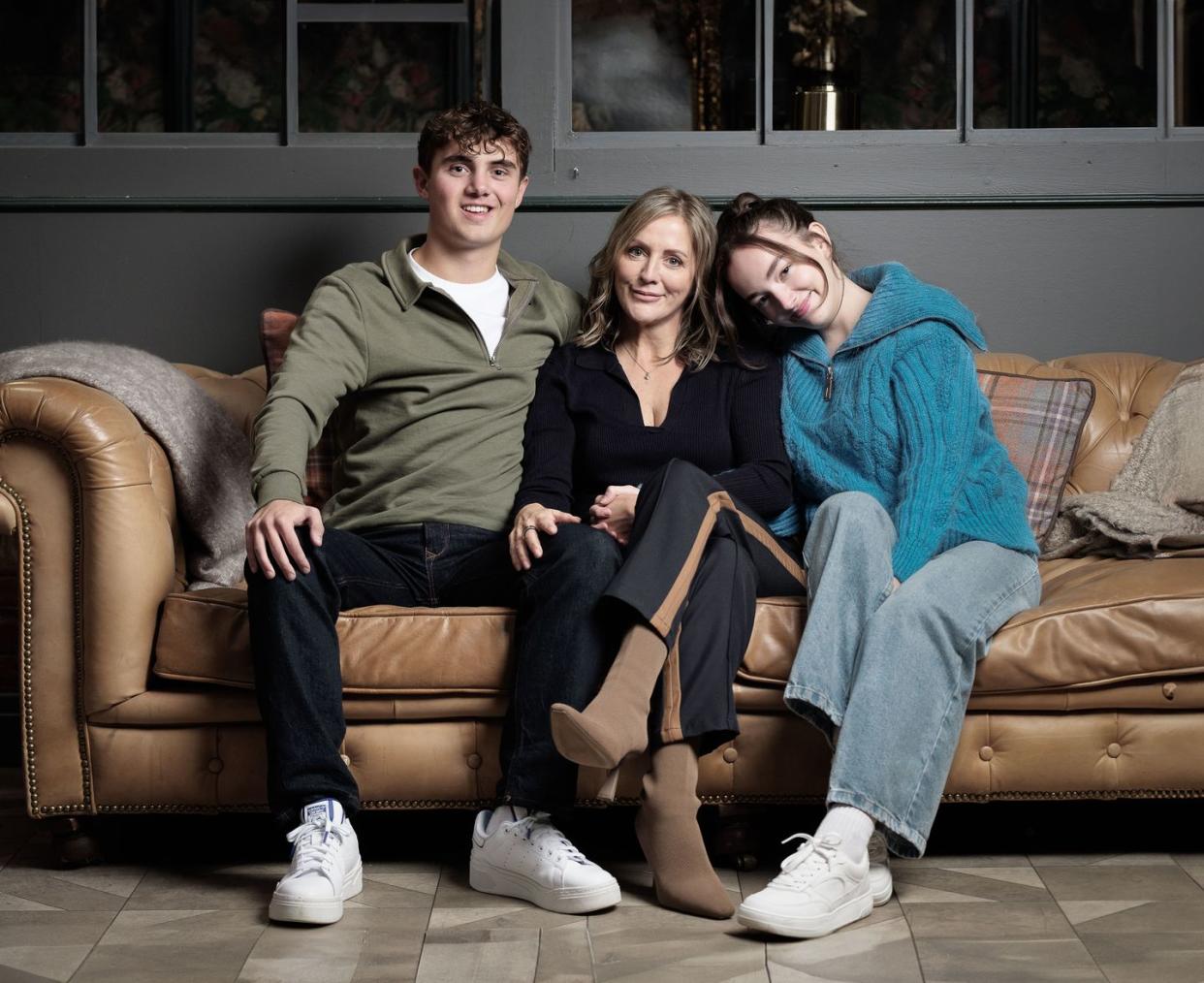 ryan mulvey, suzanne hall and isabelle smith as jack junior osborne, suzanne ashworth and francine 'frankie' osborne in hollyoaks