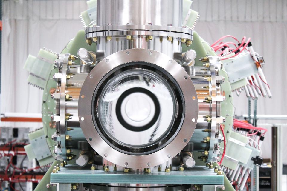 A side view of the Polaris prototype fusion reactor from Helion