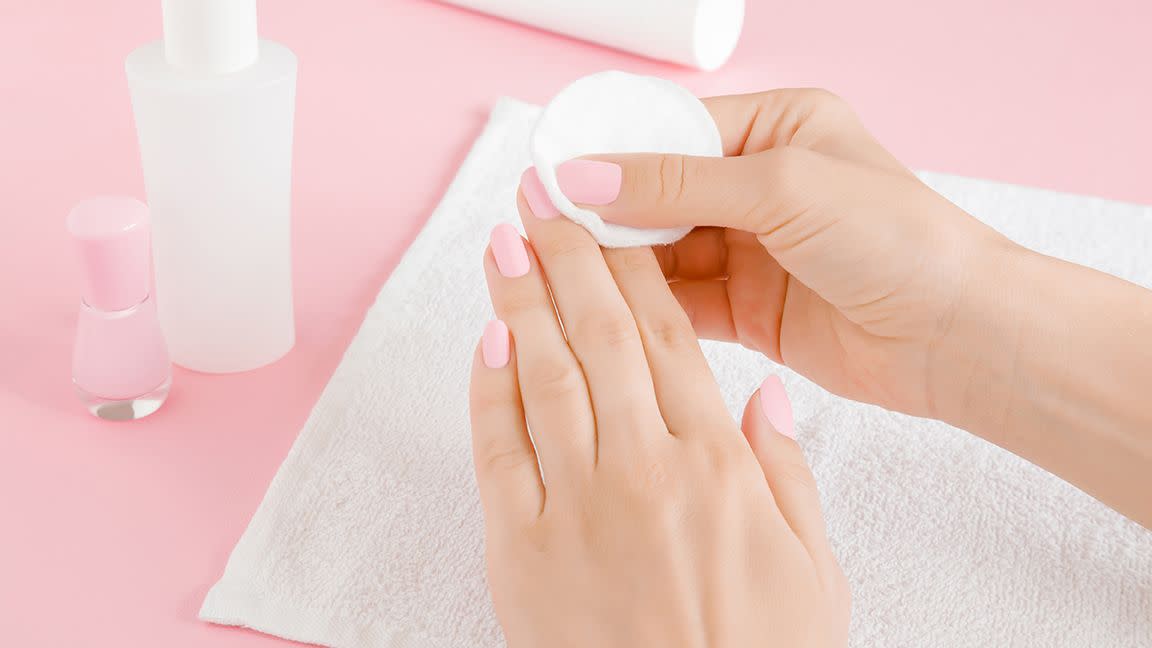 the best way to take off gel nail polish