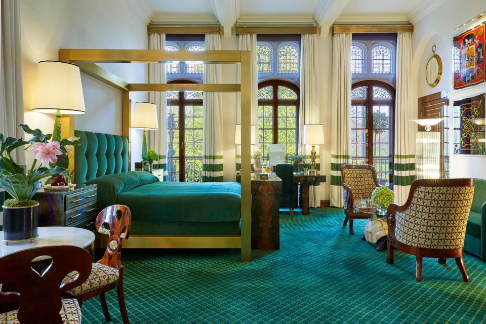 The green Hermes Suite at The Milestone Hotel