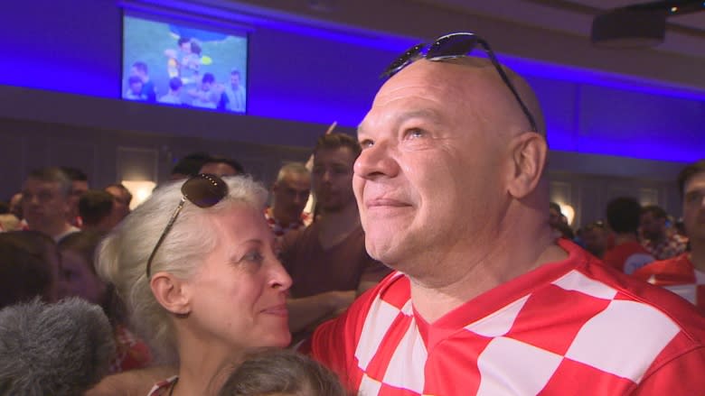 Croatian, French fans celebrate World Cup final in Vancouver