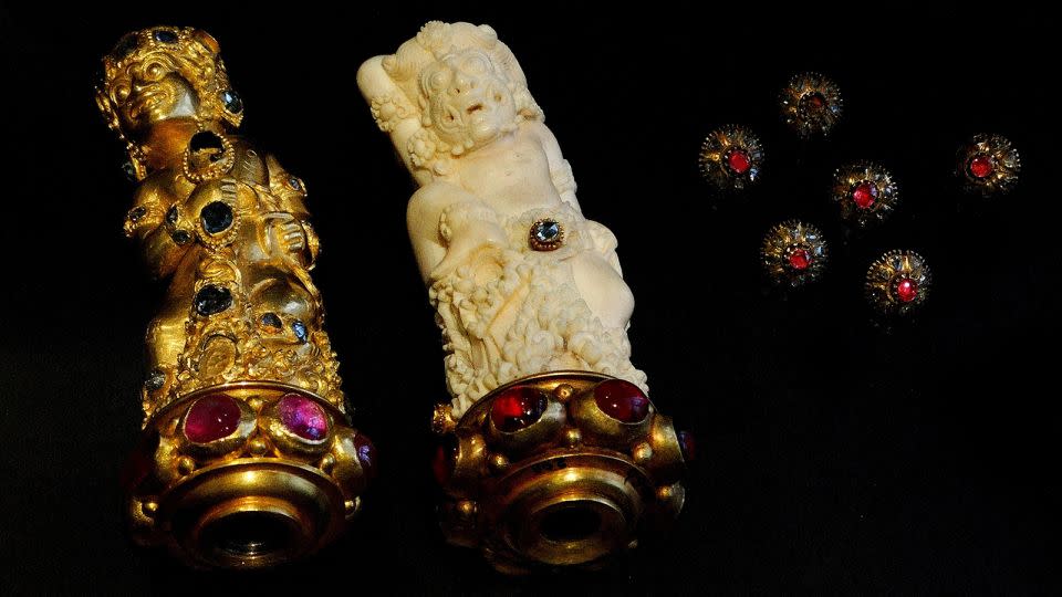 A collection of jewels, precious stones and silver, the "Lombok treasure" was taken from the Indonesian island of Lombok in 1894. - World History Archive/Alamy Stock Photo