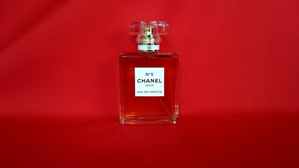 20 Best-Selling Perfumes That Never Go Out of Style