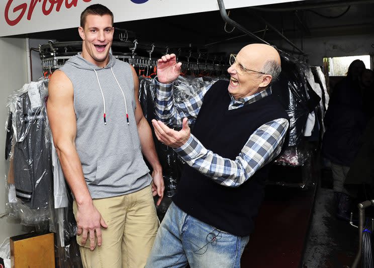 The odd couple: Rob Gronkowski and Jeffrey Tambor. (Credit: Michael Simon/startraksphoto.com)