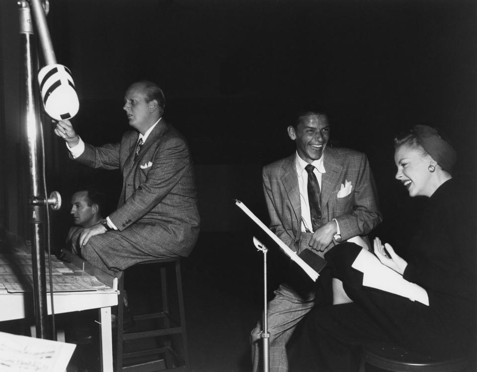 1945: Rehearsing with Frank Sinatra