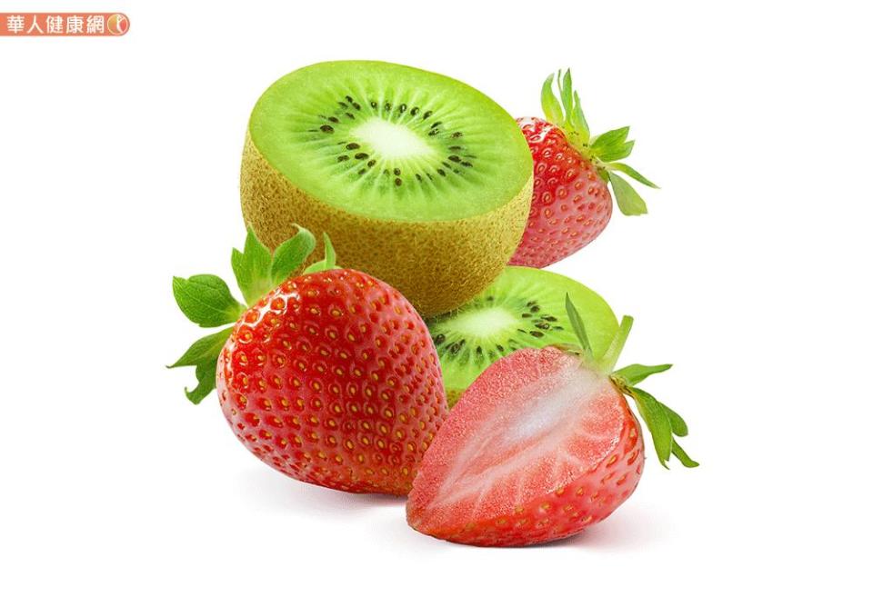 含豐富脂溶性維生素的水果如奇異果，最好是和含有油脂的食物一起吃。