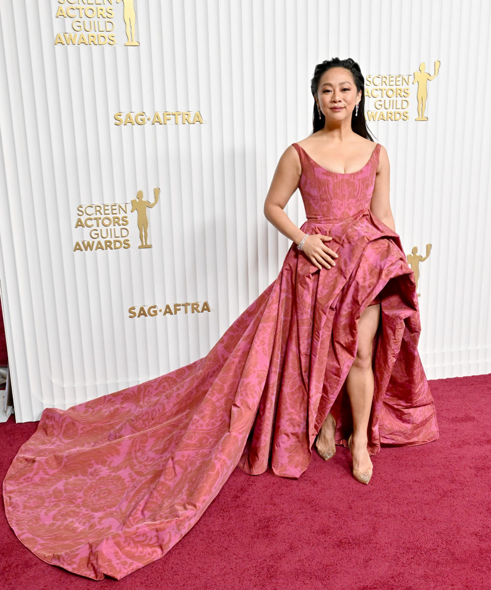 stephanie hsu 2023 sag awards