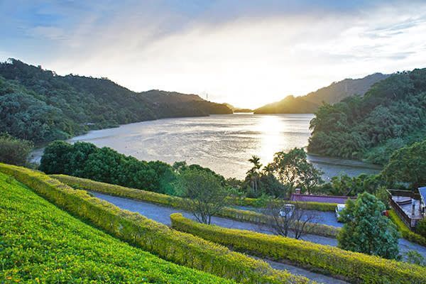 勻淨湖 (圖／勻淨湖景觀餐廳民宿)