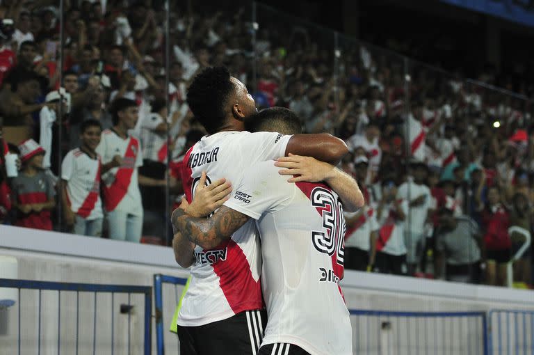 River obtuvo un buen triunfo contra Racing, de Córdoba, por 3-0