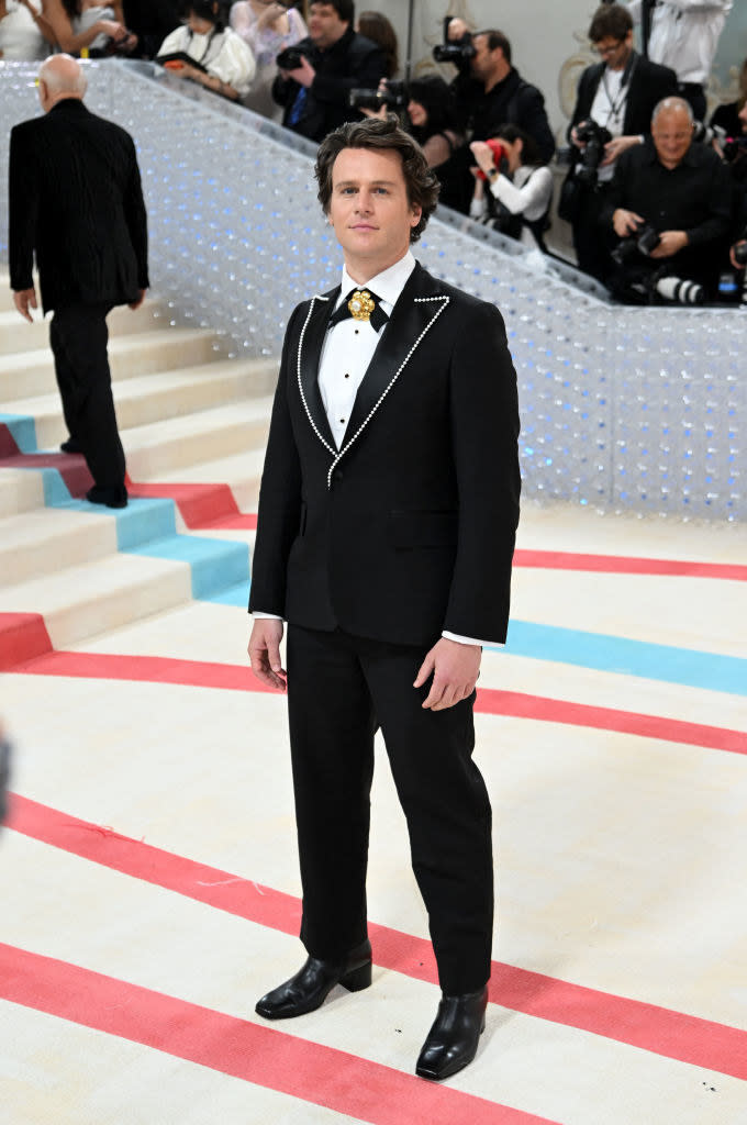 Jonathan Groff at the Met Gala