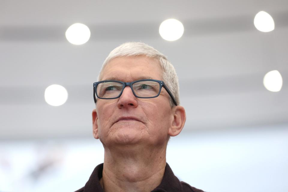 Apple-CEO Tim Cook sieht zwei verschiedene Szenarien für die Zukunft des Unternehmens. - Copyright: Justin Sullivan/Getty Images