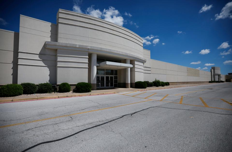 Sears in the Battlefield Mall closed in 2020 and the building has sat vacant since. 