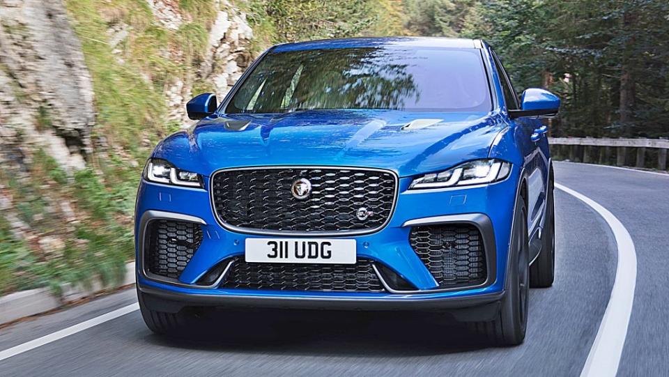 JAGUAR高性能跑旅F-Pace SVR推出小改款，設計、動力、操駕性能同