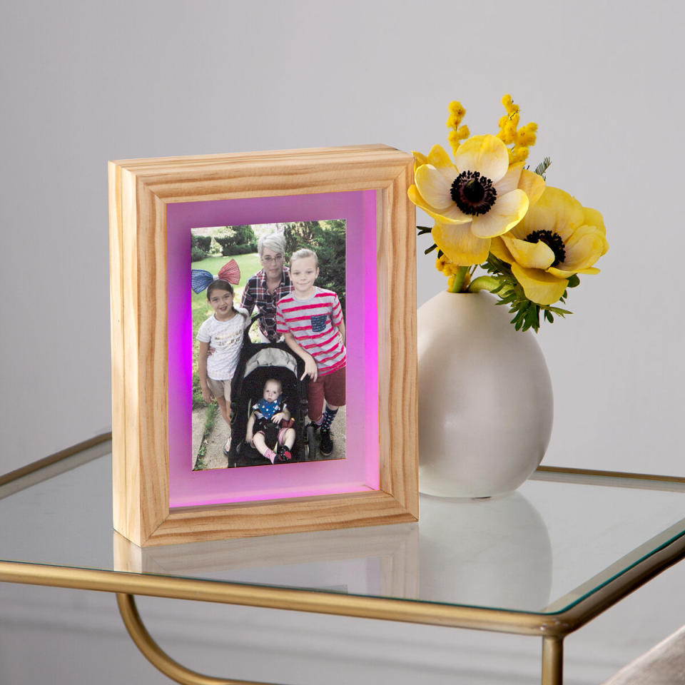 <p><a href="https://go.redirectingat.com?id=74968X1596630&url=https%3A%2F%2Fwww.uncommongoods.com%2Fproduct%2Flong-distance-friendship-frame&sref=https%3A%2F%2Fwww.housebeautiful.com%2Fshopping%2Fhome-gadgets%2Fg1978%2Ftech-gifts%2F" rel="nofollow noopener" target="_blank" data-ylk="slk:Shop Now;elm:context_link;itc:0;sec:content-canvas" class="link ">Shop Now</a></p><p>Long Distance Friendship Frame</p><p>uncommongoods.com</p><p>$125.00</p>