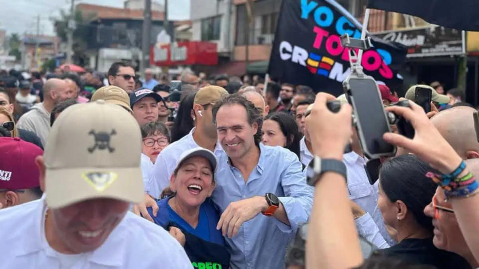 Fico Gutiérrez oficializó su campaña a la Alcaldía de Medellín con un evento en Castilla. Foto: Valora Analitik