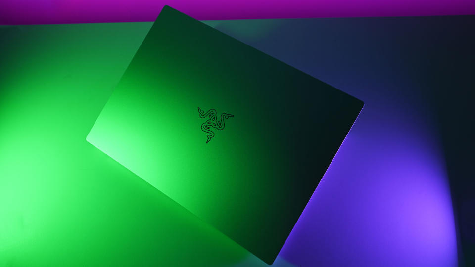 Razer Blade 14  Mercury Edition