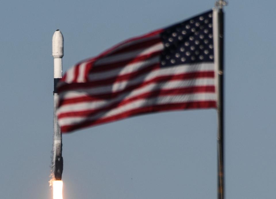 A SpaceX Falcon 9 rocket lifts off from Kennedy Space Center, FL Saturday March 30, 2024. The rocket is carrying the Eutelsat 36D communications satellite for Eutelsat Communications. Craig Bailey/FLORIDA TODAY via USA TODAY NETWORK