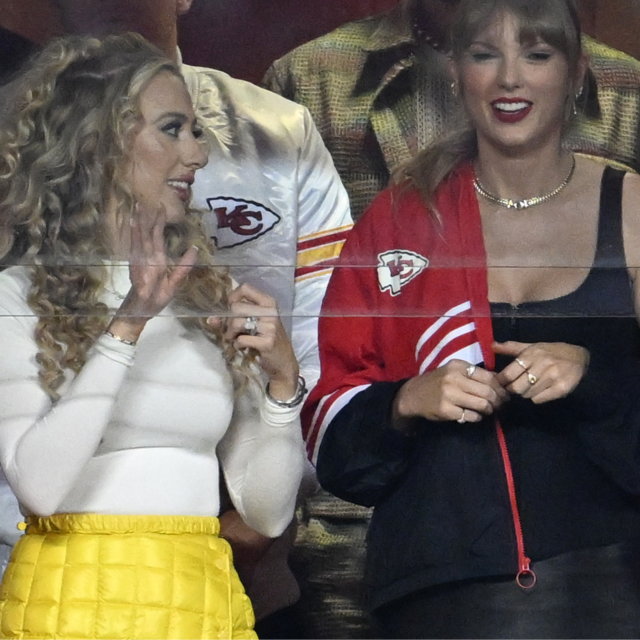 Taylor Swift is back 'on the bleachers' for the Kansas City Chiefs