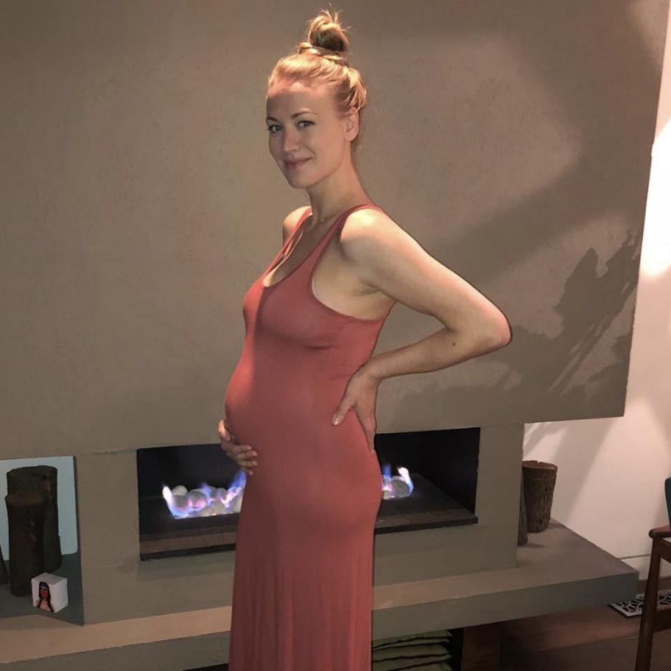 Celebs bare there gorgeous baby bumps