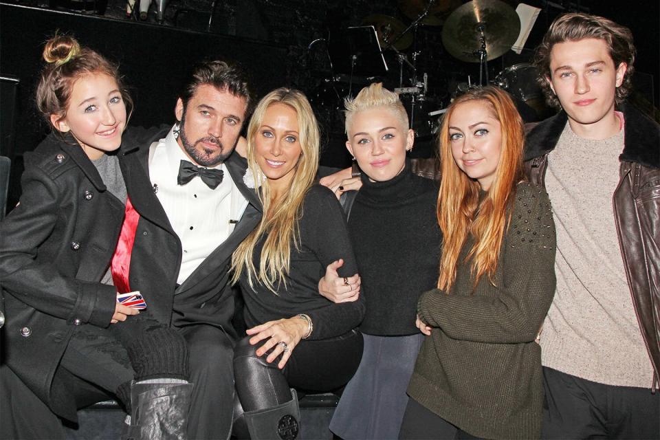 NEW YORK, NY - NOVEMBER 18: (EXCLUSIVE COVERAGE) Billy Ray Cyrus poses with his family backstage at the hit musical "Chicago" on Broadway at The Ambassador Theater on November 18, 2012 in New York City. (Photo by Bruce Glikas/FilmMagic)